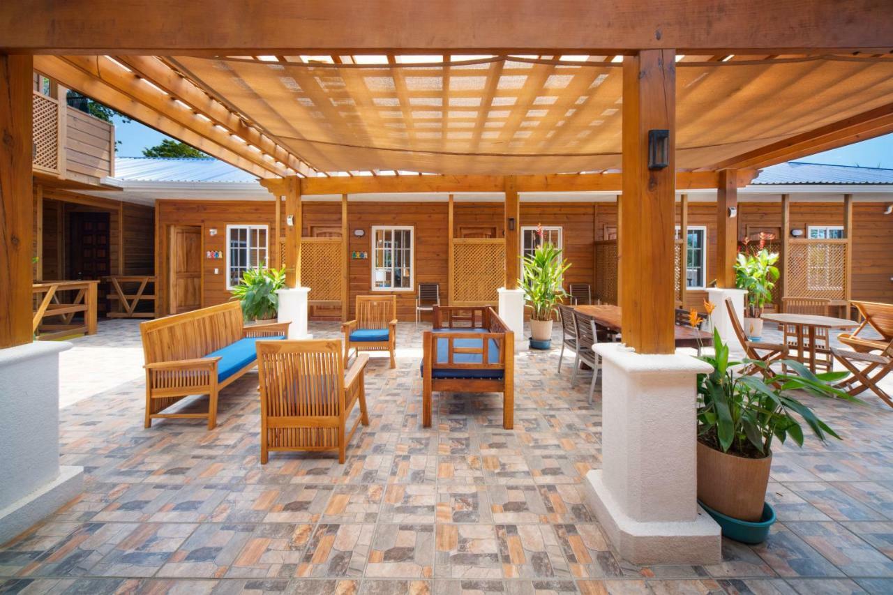Mr. Tucan Hotel West End Exterior foto
